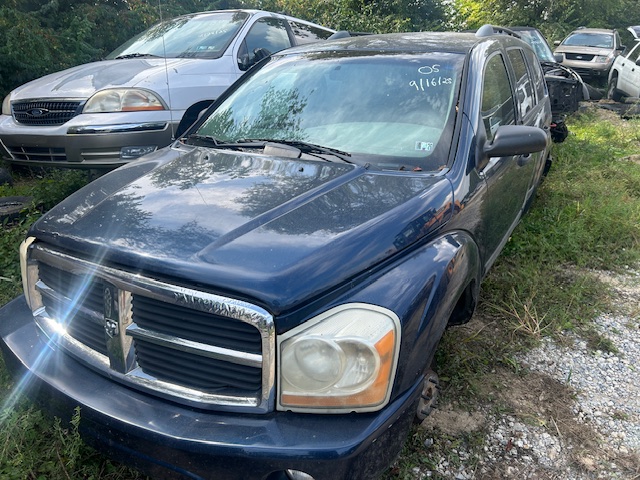 2005 Dodge Durango SLT's photo