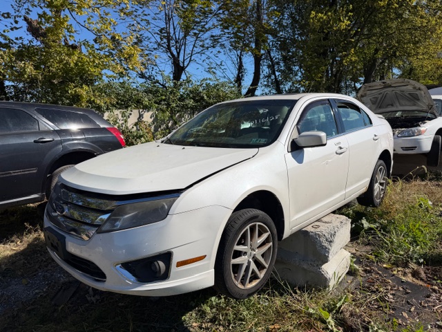 2012 Ford Fusion SEL's photo