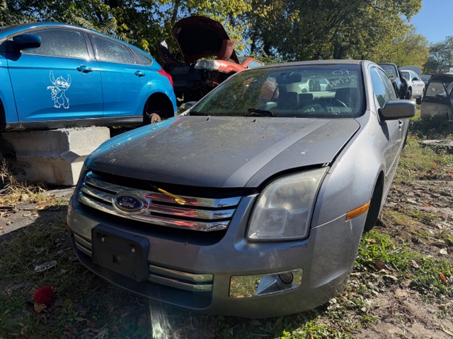 2007 Ford Fusion SEL's photo