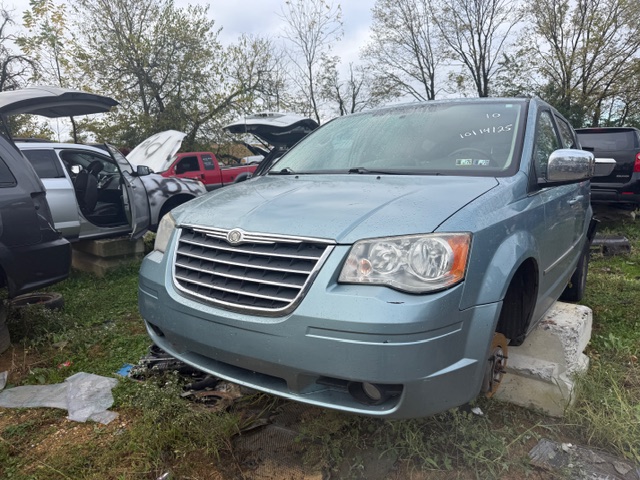 2010 Chrysler Town & Country Touring Plus's photo