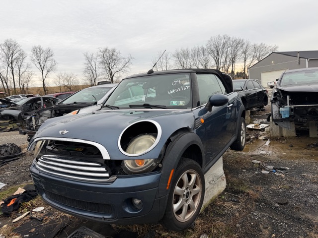 2009 MINI Cooper Base's photo