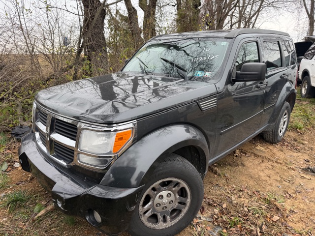 2010 Dodge Nitro SE's photo