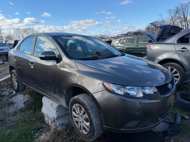 2010 Kia Forte EX's photo