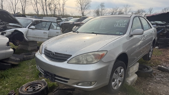 2004 Toyota Camry's photo
