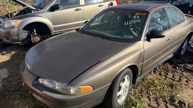 1999 Oldsmobile Intrigue GX's photo
