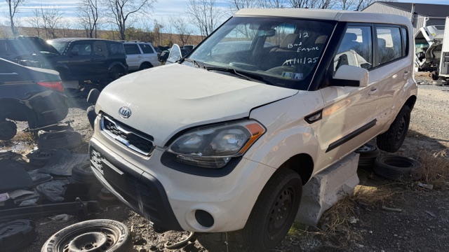 2012 Kia Soul Base's photo