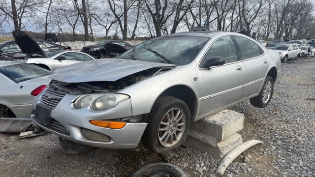2002 Chrysler 300M Base's photo