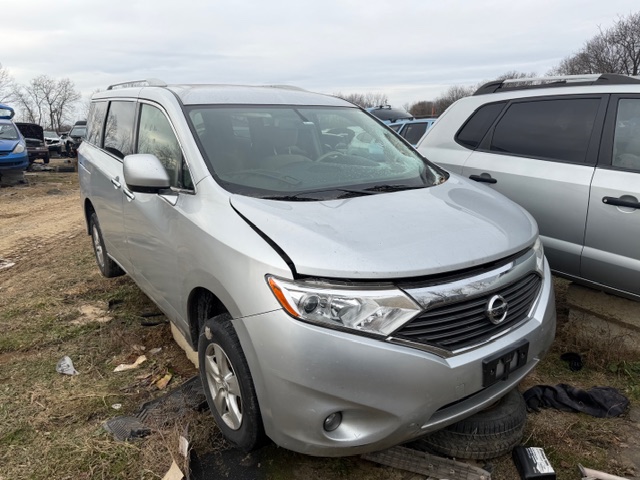 2017 Nissan Quest's photo