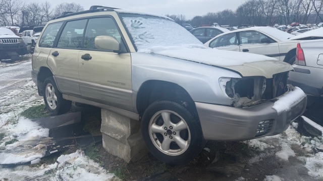 2002 Subaru Forester S's photo