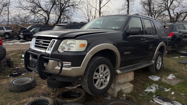 2007 Ford Explorer Eddie Bauer's photo