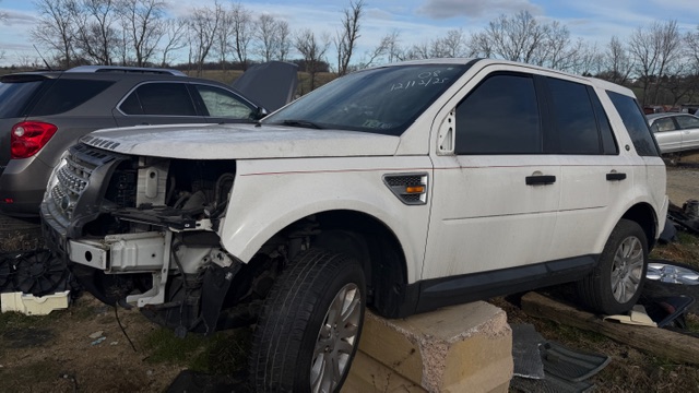 2008 Land Rover LR2 SE's photo