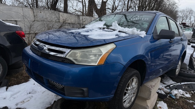 2010 Ford Focus SE's photo