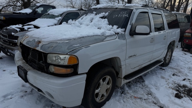 2005 GMC Yukon XL Denali's photo