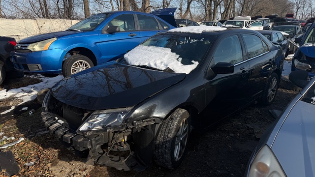 2011 Ford Fusion SEL's photo