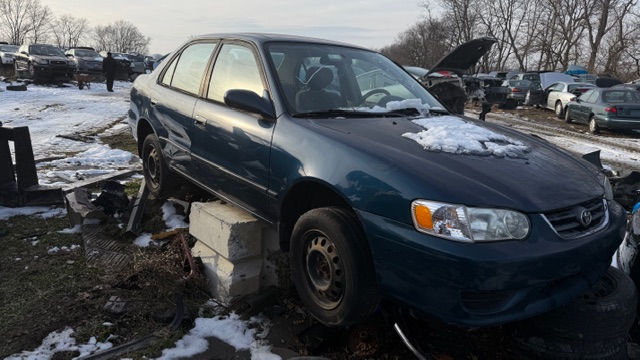 2001 Toyota Corolla S's photo