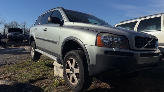 2004 Volvo XC90 Base's photo