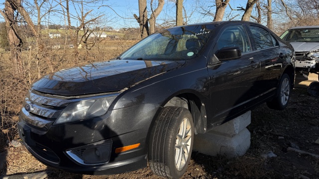 2011 Ford Fusion SEL's photo