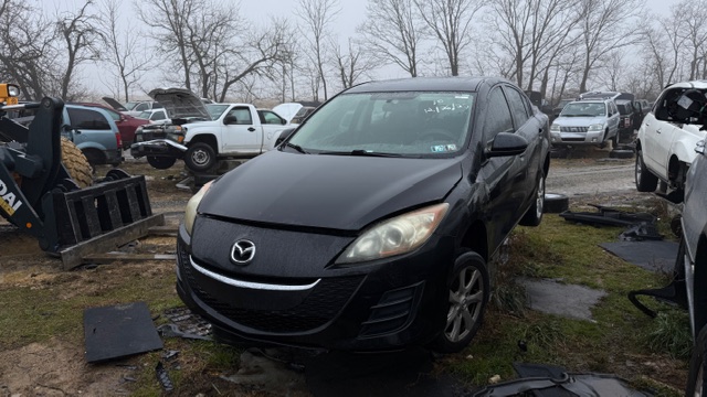 2010 Mazda MAZDA3 i Touring's photo