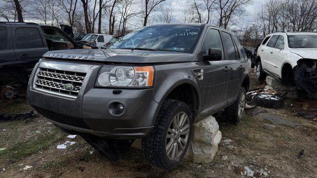 2010 Land Rover LR2 HSE's photo