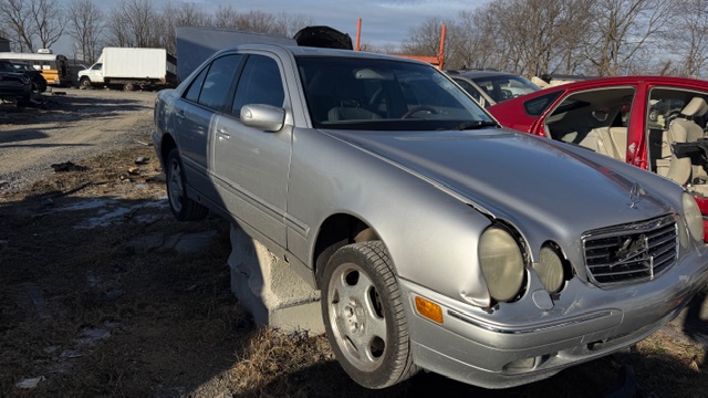 2001 Mercedes-Benz E-Class E430 4Matic's photo