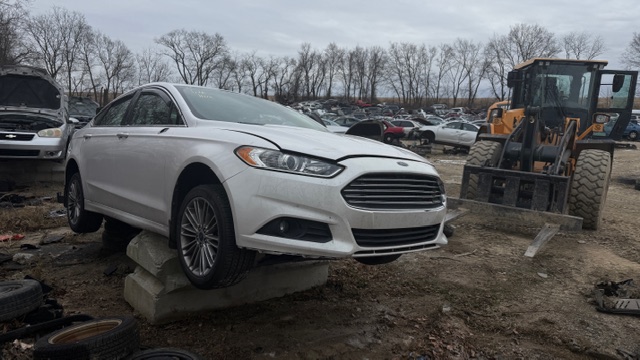 2013 Ford Fusion SE's photo