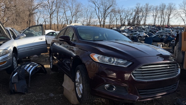 2013 Ford Fusion SE's photo