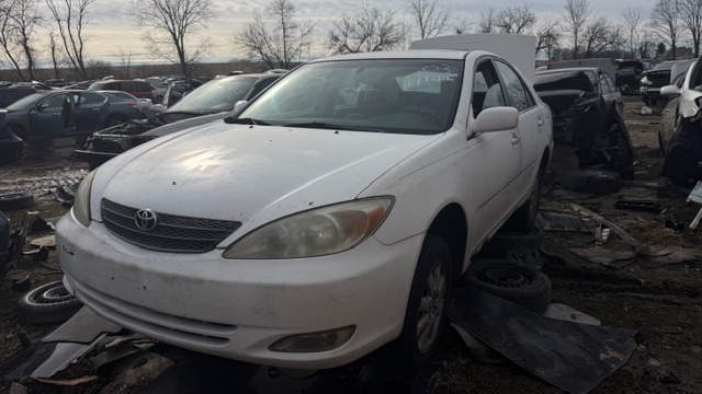 2003 Toyota Camry LE's photo