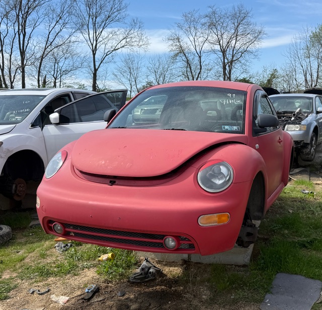 1999 Volkswagen Beetle GLS's photo