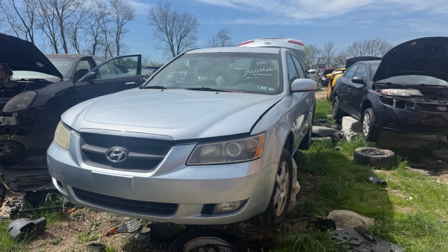 2006 Hyundai Sonata LX's photo