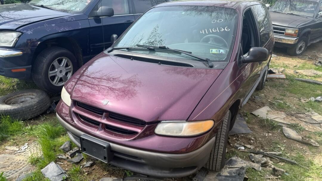 2000 Dodge Caravan -'s photo