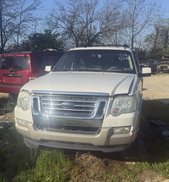 2008 Ford Explorer Eddie Bauer 4.0 4x4's photo