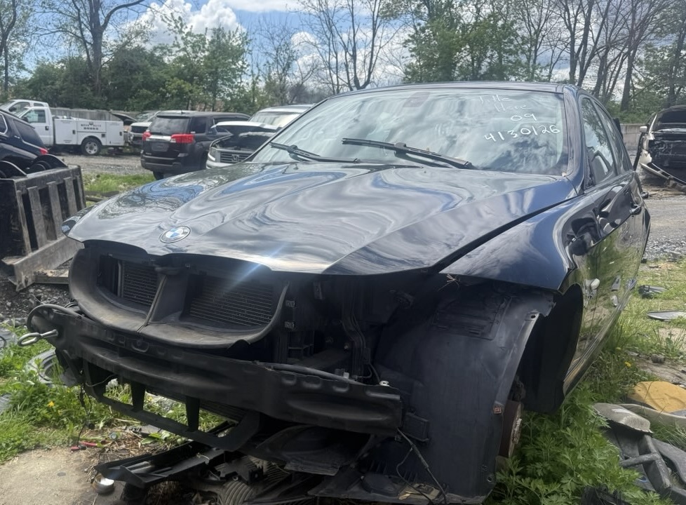 2009 BMW 3 Series 328xi Sedan's photo