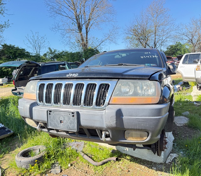 2001 Jeep Grand Cherokee LAREDO 4WD's photo