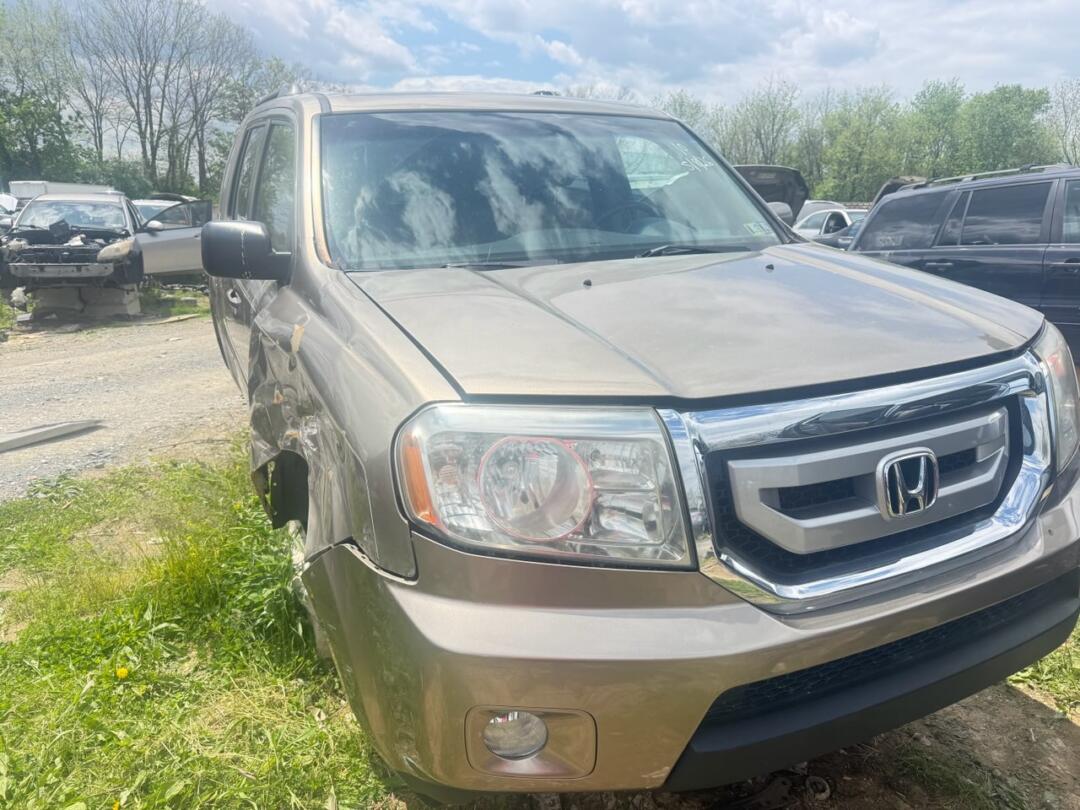 2010 Honda Pilot EX 4WD's photo