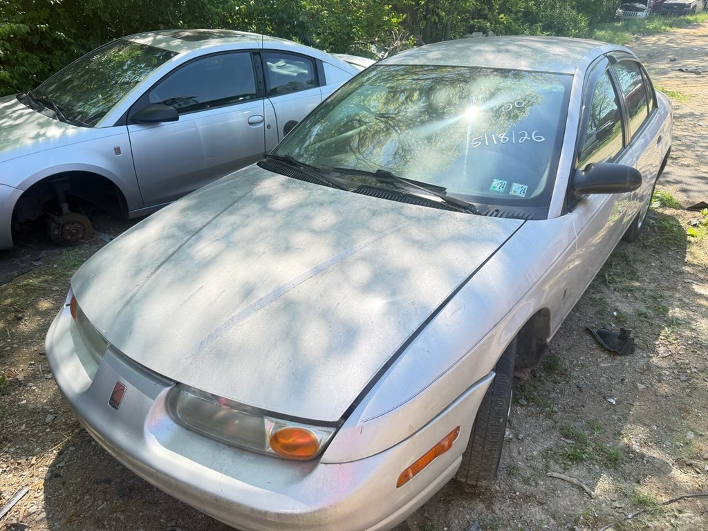 2000 Saturn S-Series SL1 4AT's photo