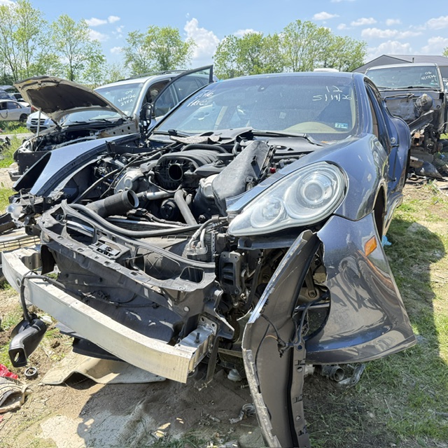 2012 Porsche Panamera 4's photo