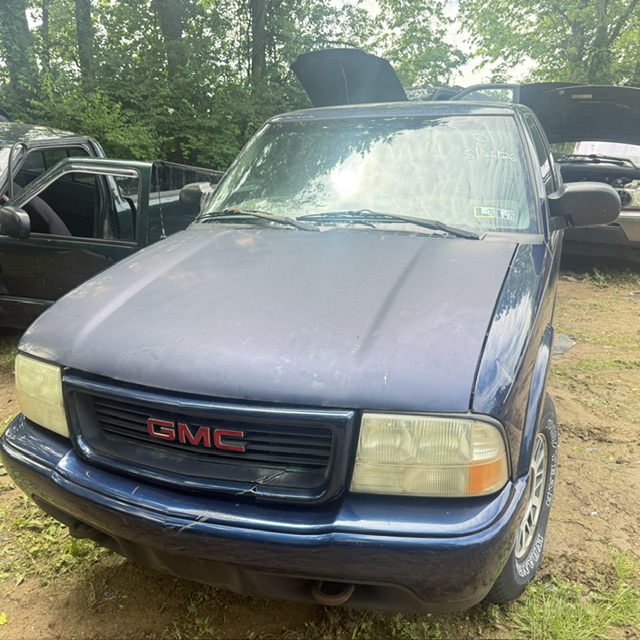 2001 GMC Sonoma's photo