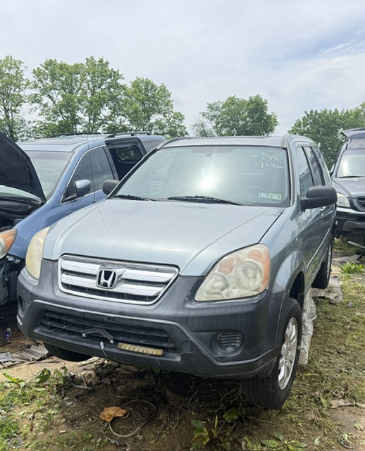 2005 Honda CR-V's photo