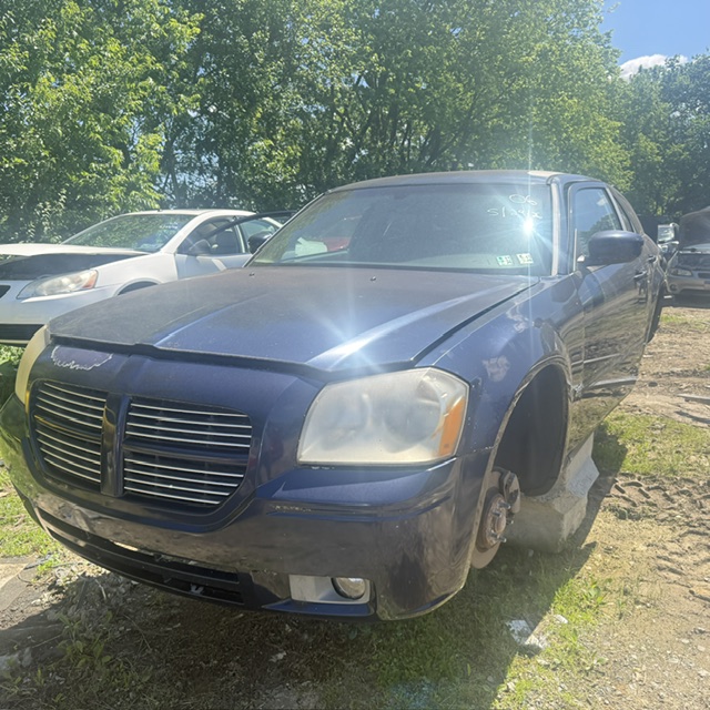 2006 Dodge Magnum's photo