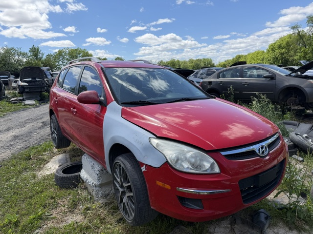 2011 Hyundai Elantra Touring's photo