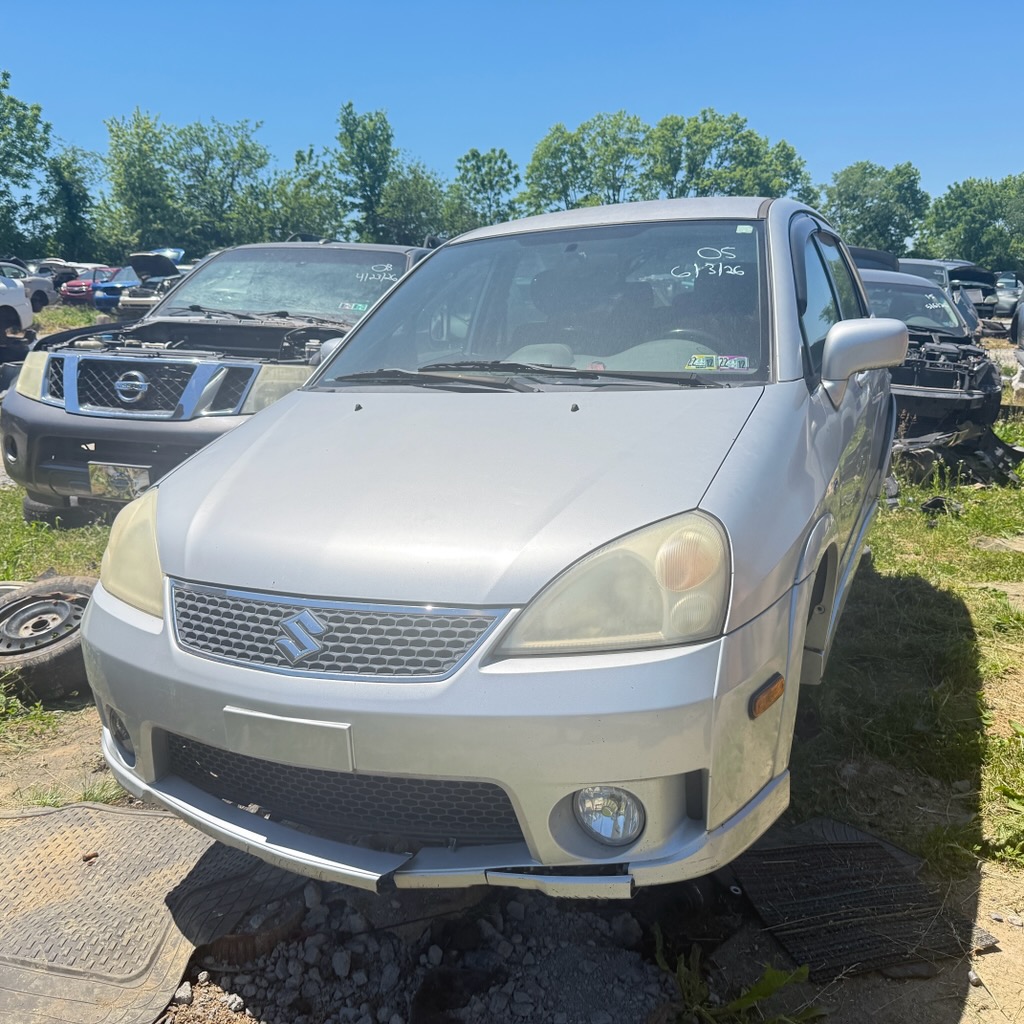 2005 Suzuki Aerio's photo