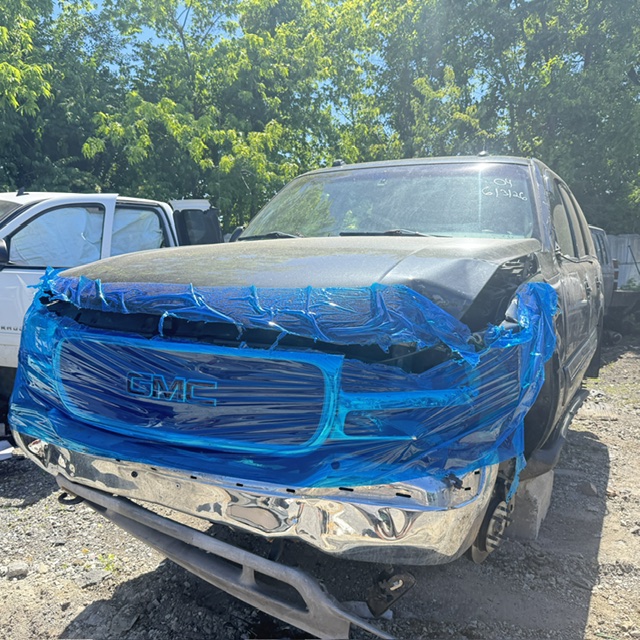 2004 GMC Yukon's photo