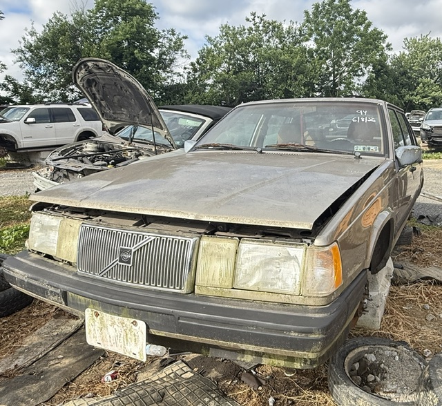 1994 Volvo 940 Series's photo