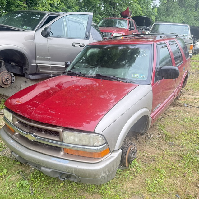2003 Chevrolet Blazer LS 4WD's photo