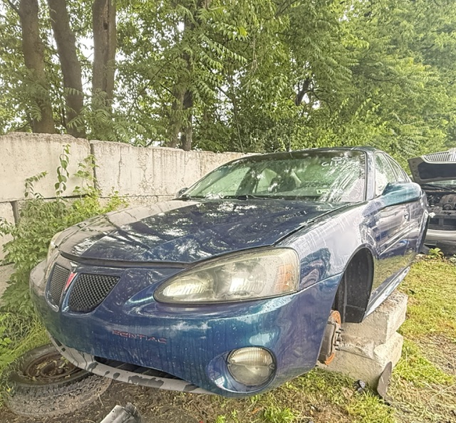 2005 Pontiac Grand Prix's photo