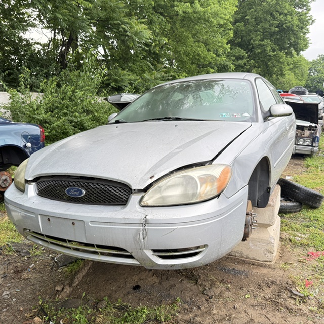2007 Ford Taurus SEL (Fleet)'s photo