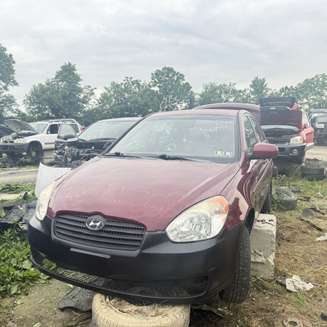 2010 Hyundai Accent GLS 4-Door 4-Speed Automatic's photo