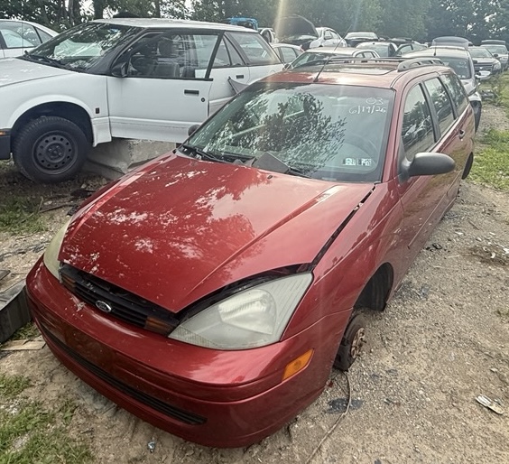 2003 Ford Focus SE's photo