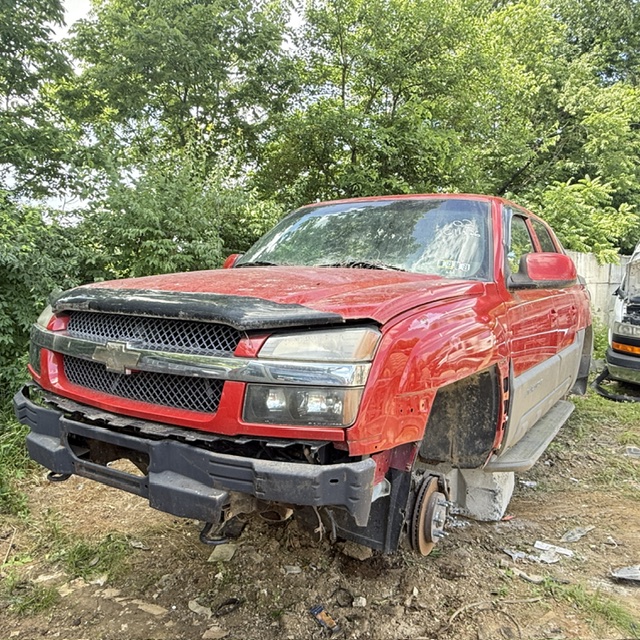 2002 Chevrolet Avalanche 4x4 1500 Series's photo