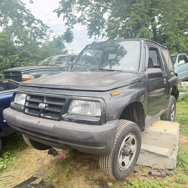 1996 Chevrolet Tracker's photo